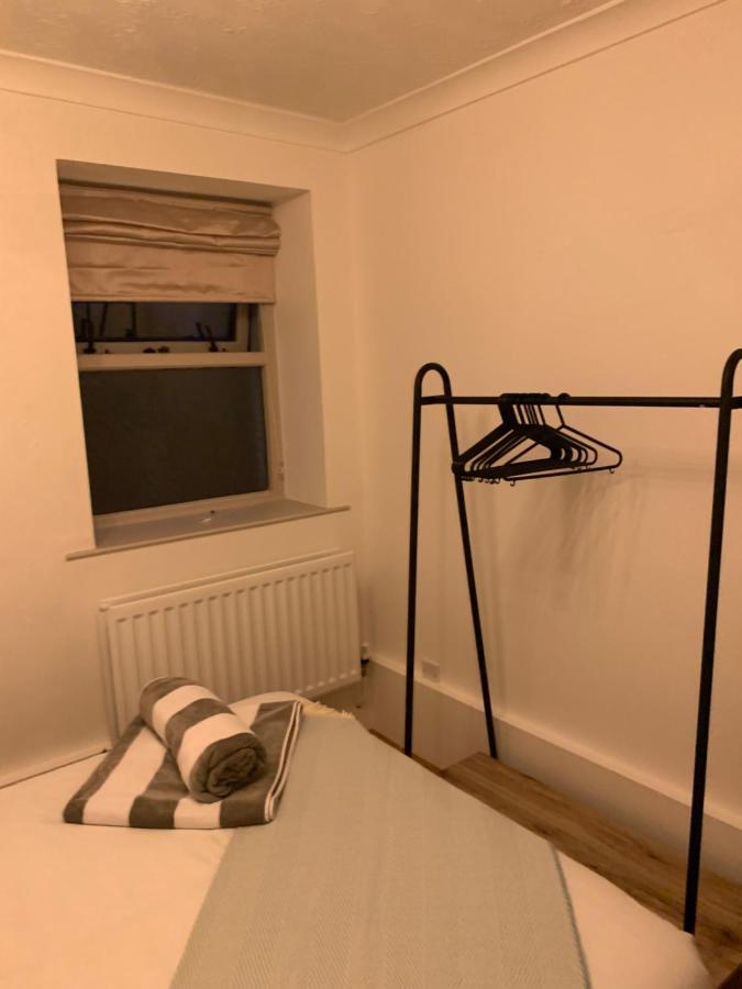 Stunning 3 Bed Seafront Mansion Building Sleeps 6 Adults Or 8 With Kids Apartment Портръш Екстериор снимка